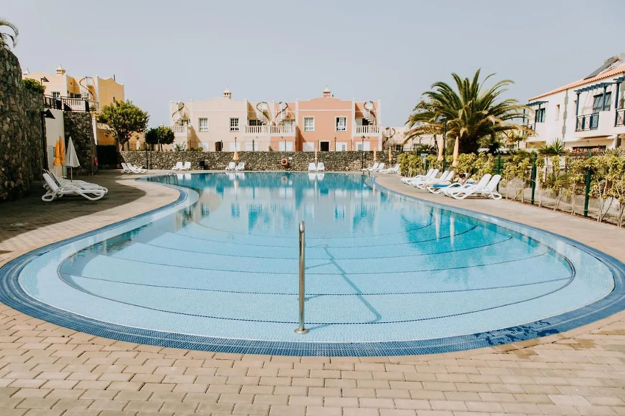 Holiday home Acogedor Adosado Con Piscina Villa Palm-mar